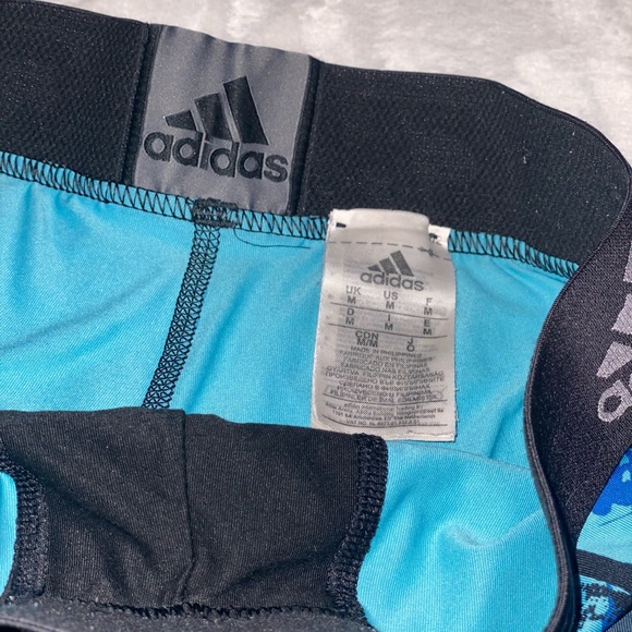 Adidas tech fit - Picture 3 of 5